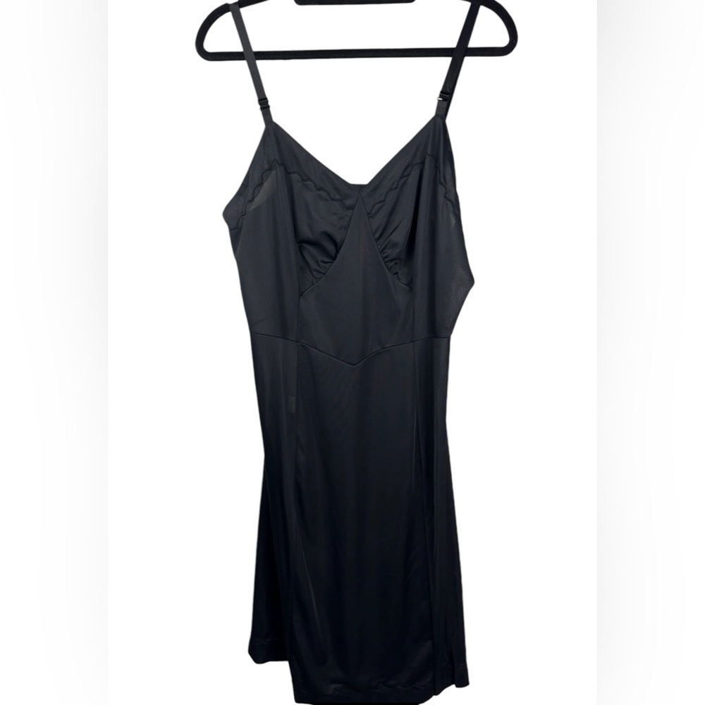 Vintage‎ Women’s Nylon Slip dress Black Scalloped stitch adjustable straps S/36